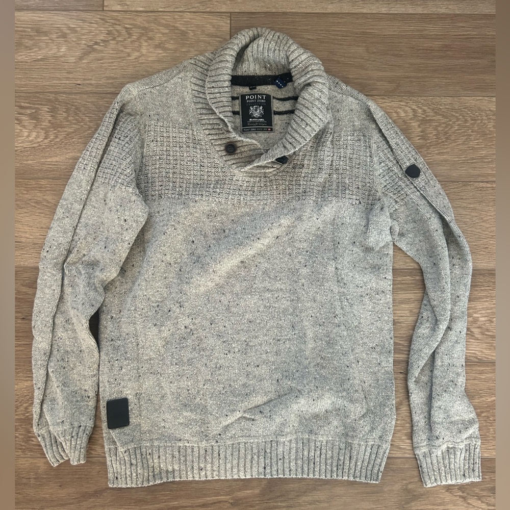 Point zero sweater